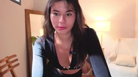 Snapshot of _samycute chatting on 11-18-25, 02:43 Samy. online show from 11-18-25, 02:43