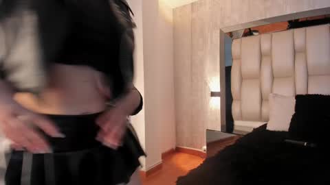 Sara online show from 02-18-25, 02:38