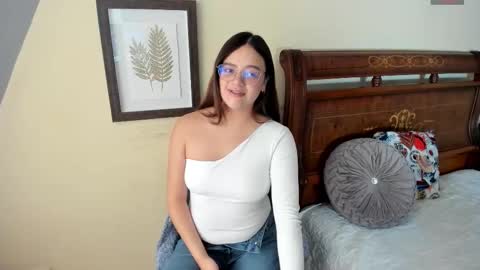 Sarah online show from 11-13-25, 02:16