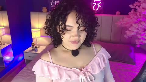 Sara online show from 04-25-26, 04:37