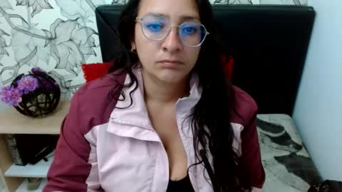_saraximena_ online show from 07-28-26, 06:20