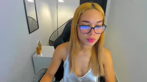 Valerie online show from 03-31-26, 02:13