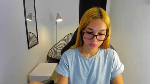 Valerie online show from 04-09-26, 02:00