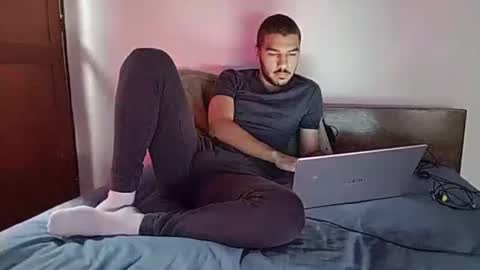 Snapshot of _sebas69 chatting on 11-16-25, 01:49 _sebas69 online show from 11-16-25, 01:49