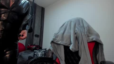 Selene online show from 04-28-26, 02:27