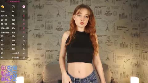 Amelie online show from 10-21-25, 03:46