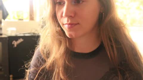 Lia online show from 01-23-25, 10:33