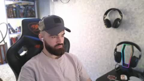 Ask me online show from 03-11-26, 05:35