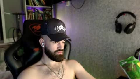 Snapshot of _serious_man chatting on 07-13-26, 09:06 Ask me online show from 07-13-26, 09:06