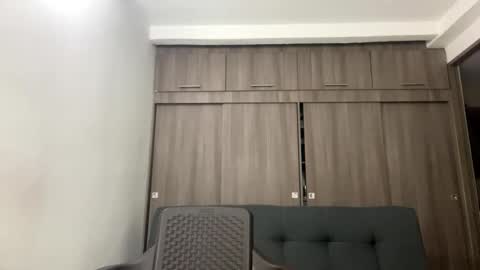 Juan Pablo-independent model online show from 03-15-26, 02:50