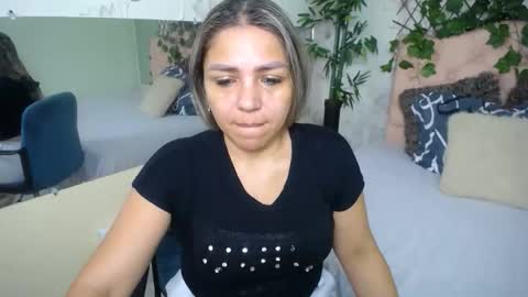 Snapshot of _sexyredhead_ chatting on 05-14-26, 12:12 KATA online show from 05-14-26, 12:12