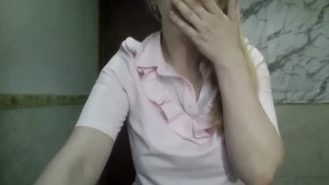 Snapshot of _sexyxsveta_ chatting on 05-22-26, 04:41 SexyXSveta online show from 05-22-26, 04:41