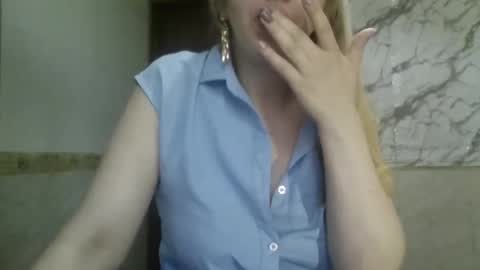 Snapshot of _sexyxsveta_ chatting on 06-07-26, 03:54 SexyXSveta online show from 06-07-26, 03:54