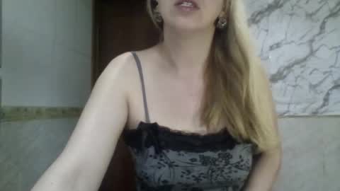 Snapshot of _sexyxsveta_ chatting on 06-11-26, 03:15 SexyXSveta online show from 06-11-26, 03:15