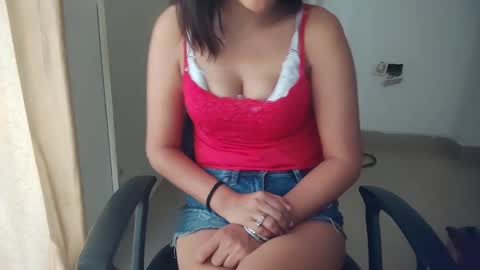 _shalini_0 online show from 10-02-25, 02:07