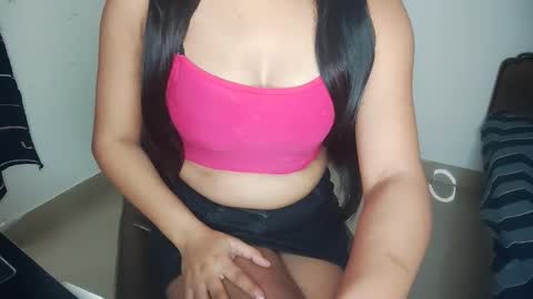 _shalini_0 online show from 12-23-25, 09:40