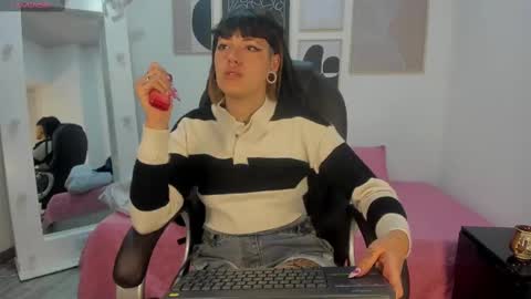 _sharlotte777 online show from 09-29-25, 02:00