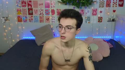 NATHANPVT IS OPEN online show from 12-04-24, 02:37