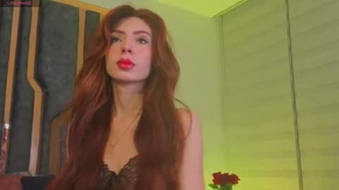 Snapshot of _silvia_vega_ chatting on 06-15-26, 01:30 _silvia_vega_ online show from 06-15-26, 01:30