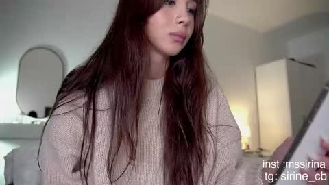Snapshot of _sirine_ chatting on 09-19-25, 04:25 Marinette online show from 09-19-25, 04:25