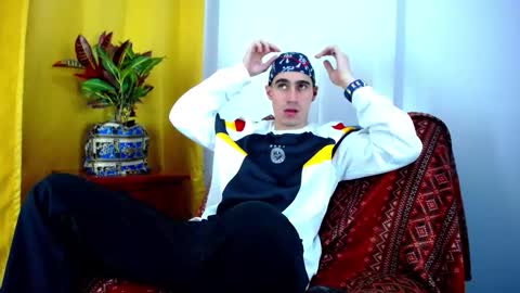 _skyleer_ online show from 11-23-25, 10:53