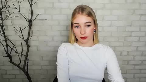 Snapshot of _snow_queen__ chatting on 12-07-24, 05:31 Rachel online show from 12-07-24, 05:31