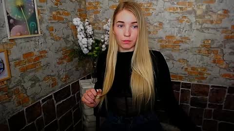 Snapshot of _snow_queen__ chatting on 01-07-25, 12:41 Rachel online show from 01-07-25, 12:41