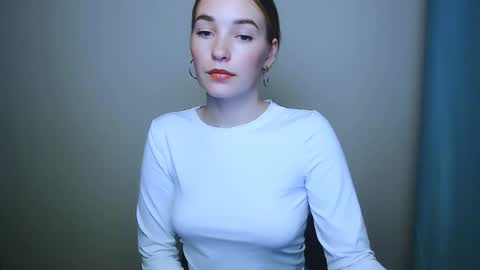 Snapshot of _snow_queen__ chatting on 11-27-25, 07:49 Rachel online show from 11-27-25, 07:49