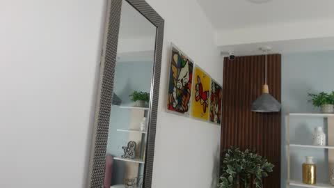 Snapshot of _sofi_smith_ chatting on 05-13-26, 11:07 Sofia online show from 05-13-26, 11:07