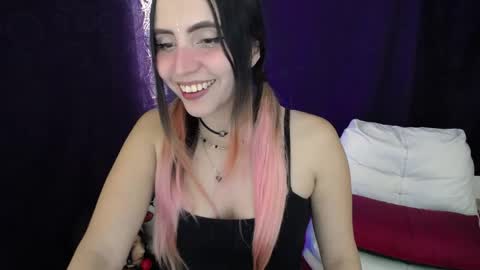 Snapshot of _sofiapink chatting on 05-19-26, 07:09 Sofia online show from 05-19-26, 07:09