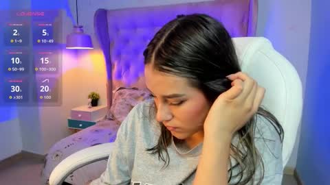 Sophie  online show from 01-12-26, 07:30