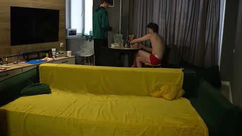 OLIVERpvt is open online show from 02-23-26, 12:57