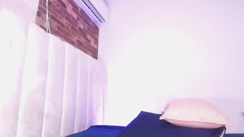 Snapshot of _ssusy_ chatting on 07-18-26, 03:00 susy online show from 07-18-26, 03:00