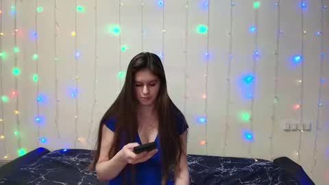 Snapshot of _stella_cardo_ chatting on 11-23-25, 12:16 Stella Cardo online show from 11-23-25, 12:16