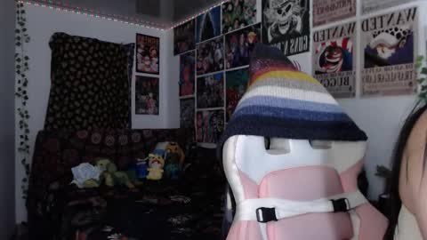 Snapshot of _succubowie_ chatting on 09-26-25, 10:47 Succubowie online show from 09-26-25, 10:47