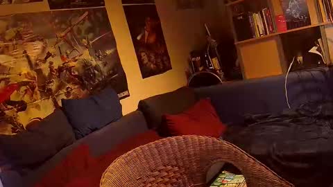 Snapshot of _svenerd87___ chatting on 11-28-25, 10:45 Sven online show from 11-28-25, 10:45