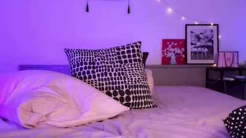 Snapshot of _swaa chatting on 12-14-25, 10:03 Ann online show from 12-14-25, 10:03