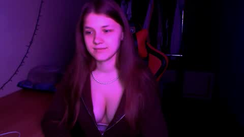 Mari online show from 01-15-26, 02:54