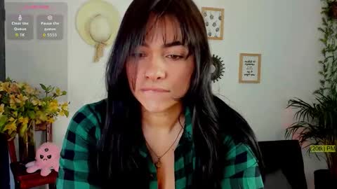 Snapshot of _sweet_kitty1 chatting on 01-11-26, 01:27 online show from 01-11-26, 01:27