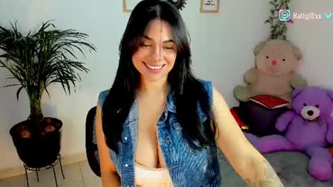 Snapshot of _sweet_kitty1 chatting on 07-11-26, 02:42 online show from 07-11-26, 02:42