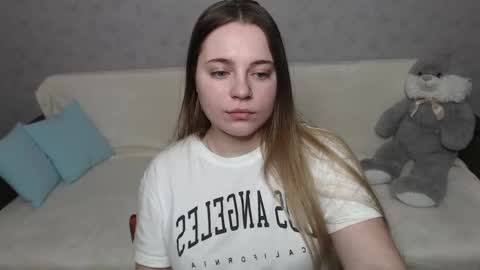 Lana online show from 03-07-25, 12:23