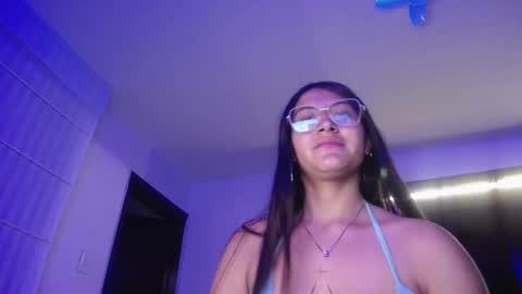 _sweet_lia_ online show from 02-12-26, 10:05