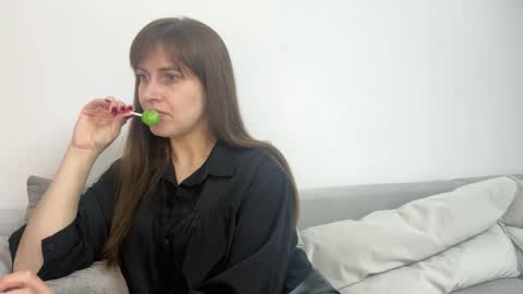 You can call me Lora  online show from 11-24-25, 09:20