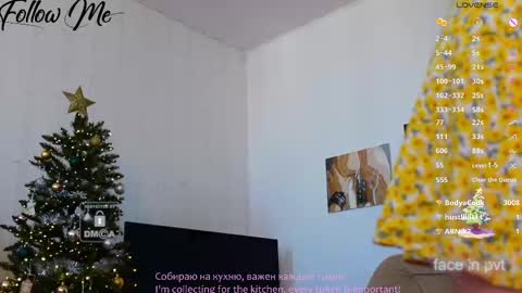 Snapshot of _sweetcams_ chatting on 02-23-25, 09:33 Dasha  online show from 02-23-25, 09:33