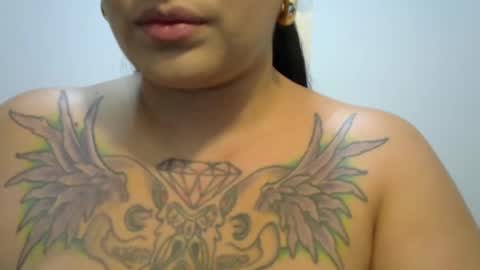 Snapshot of _sweetpoisonn chatting on 02-15-25, 01:10 Sweet online show from 02-15-25, 01:10