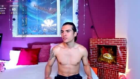 Snapshot of _tattoo_couple chatting on 12-20-25, 02:13 online show from 12-20-25, 02:13