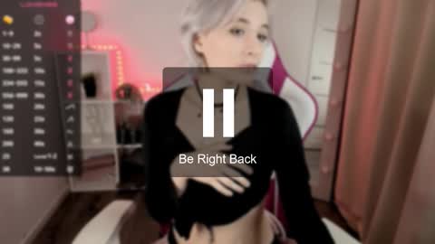 Snapshot of _taylor_moon chatting on 11-12-25, 01:55 Taylor online show from 11-12-25, 01:55