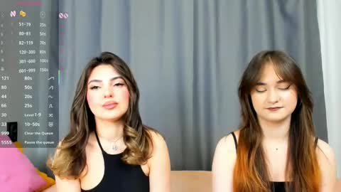 Snapshot of _teona_ann_for_you_ chatting on 02-21-25, 06:29 Teona and Annred hair online show from 02-21-25, 06:29