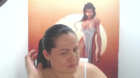 Snapshot of _thamaraa_ chatting on 04-17-26, 02:14 Tamara online show from 04-17-26, 02:14