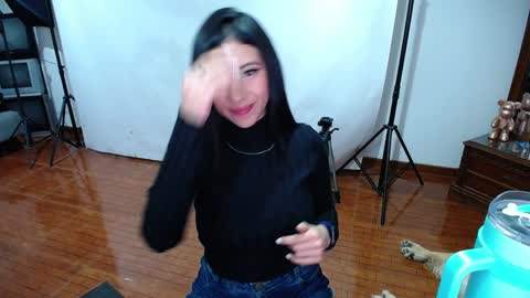 Snapshot of _the_dark_side_of_the_moon_ chatting on 01-08-25, 04:23 _the_dark_side_of_the_moon_ online show from 01-08-25, 04:23